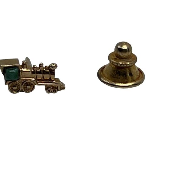 Vintage Swank Train Engine Tie Tack Pin Gold Tone Green Accent Railroad Pin‎ - Picture 6 of 9